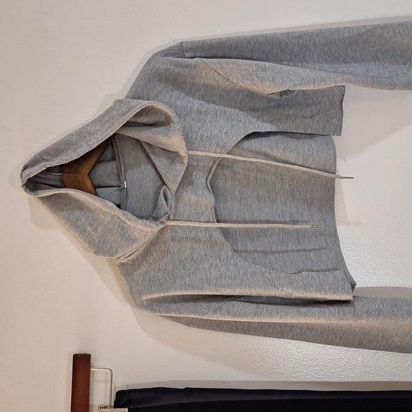 Women's Navy Blue Leggins & Gray cutout crop top! - Picture 4 of 5